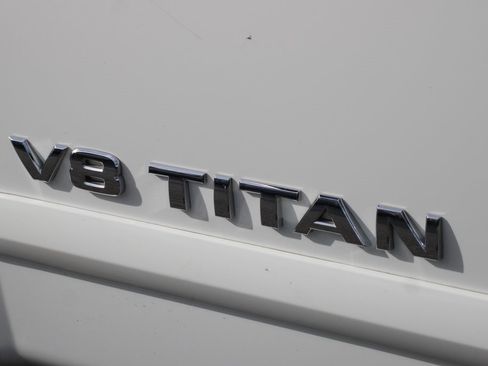 Used 2013 Nissan Titan SV w/ SV Value Truck Pkg image 43