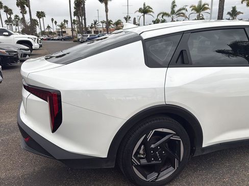 Used 2025 Kia K4 EX image 10