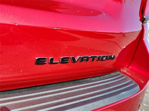 New 2026 GMC Yukon XL Elevation image 5