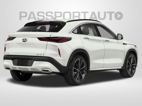 Used 2023 INFINITI QX55 Essential AWD/4WD image 2
