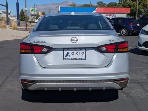 Used 2024 Nissan Altima 2.5 SV image 5