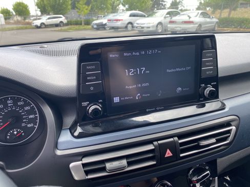 Used 2021 Kia Seltos S image 23