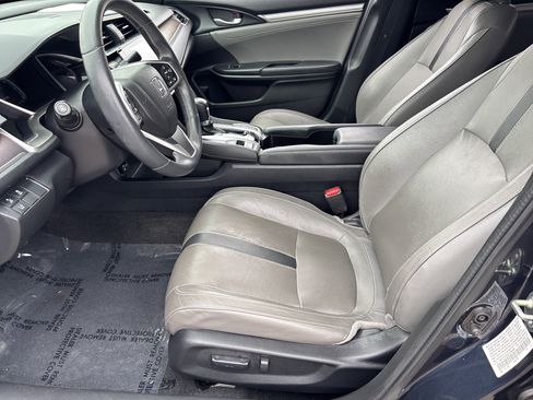 Used 2016 Honda Civic Touring image 19