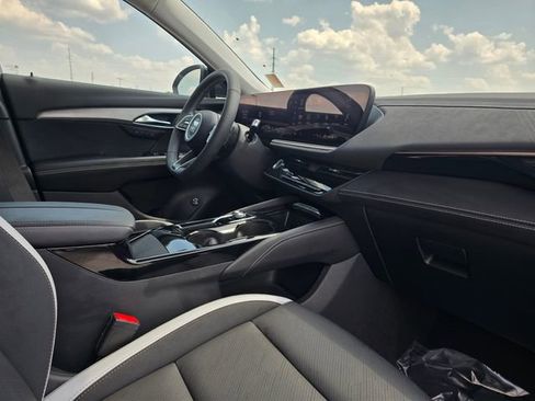 Used 2025 Buick Envision Sport Touring AWD/4WD image 22