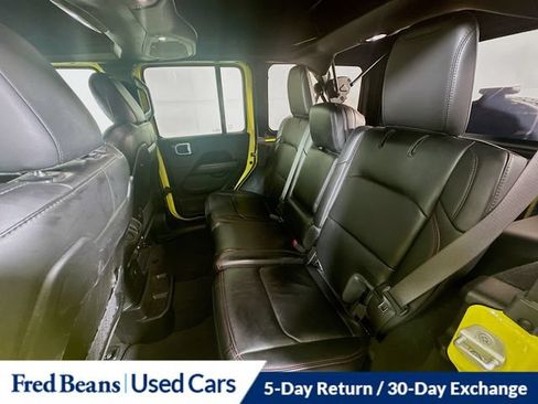 Used 2024 Jeep Wrangler Unlimited Rubicon w/ Technology Group AWD/4WD image 31