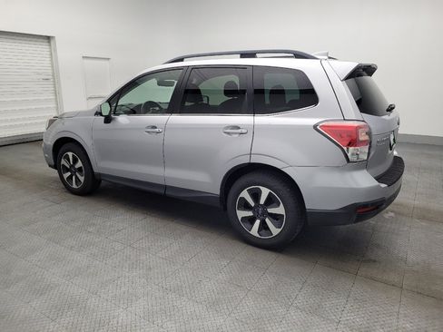 Used 2018 Subaru Forester 2.5i Limited image 3