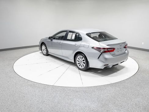Used 2024 Toyota Camry SE FWD image 32