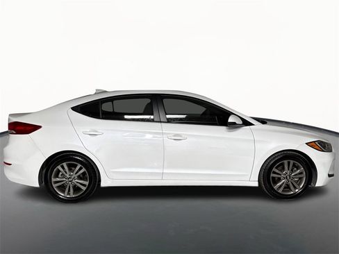 Used 2018 Hyundai Elantra SEL image 4