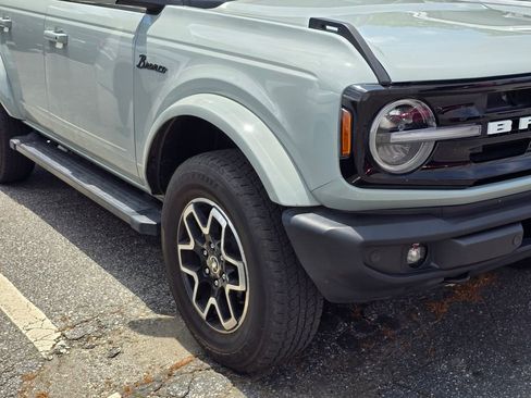 Used 2023 Ford Bronco Outer Banks AWD/4WD image 5