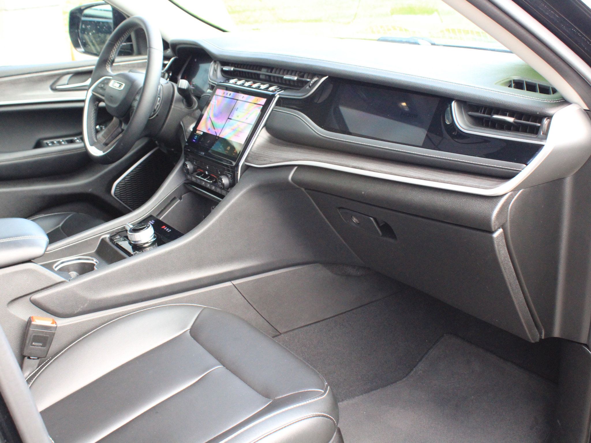 Used 2023 Jeep Grand Cherokee 4WD 4xe image 25