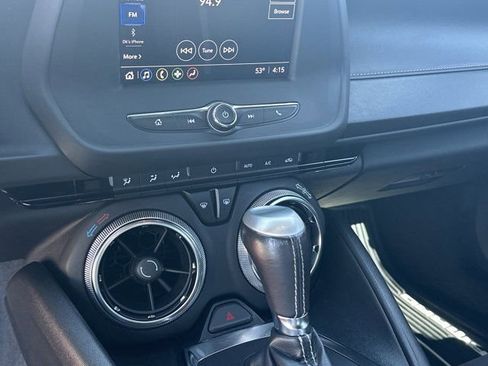 Used 2022 Chevrolet Camaro LT image 27