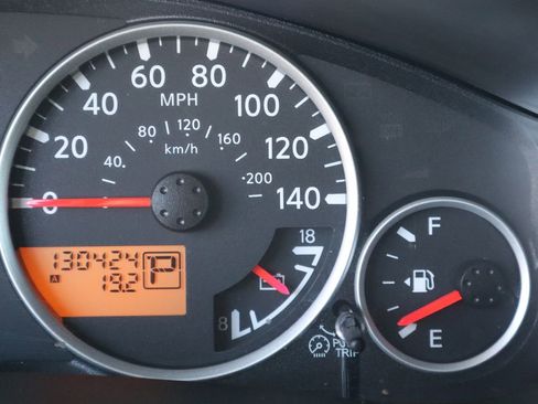 Used 2008 Nissan Pathfinder LE w/ Navigation Pkg AWD/4WD image 48