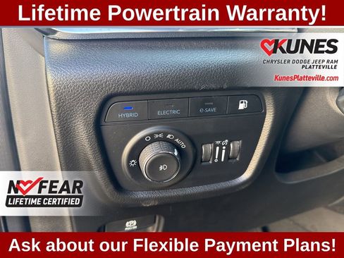 Used 2023 Jeep Grand Cherokee Overland w/ Luxury Tech Group IV image 13