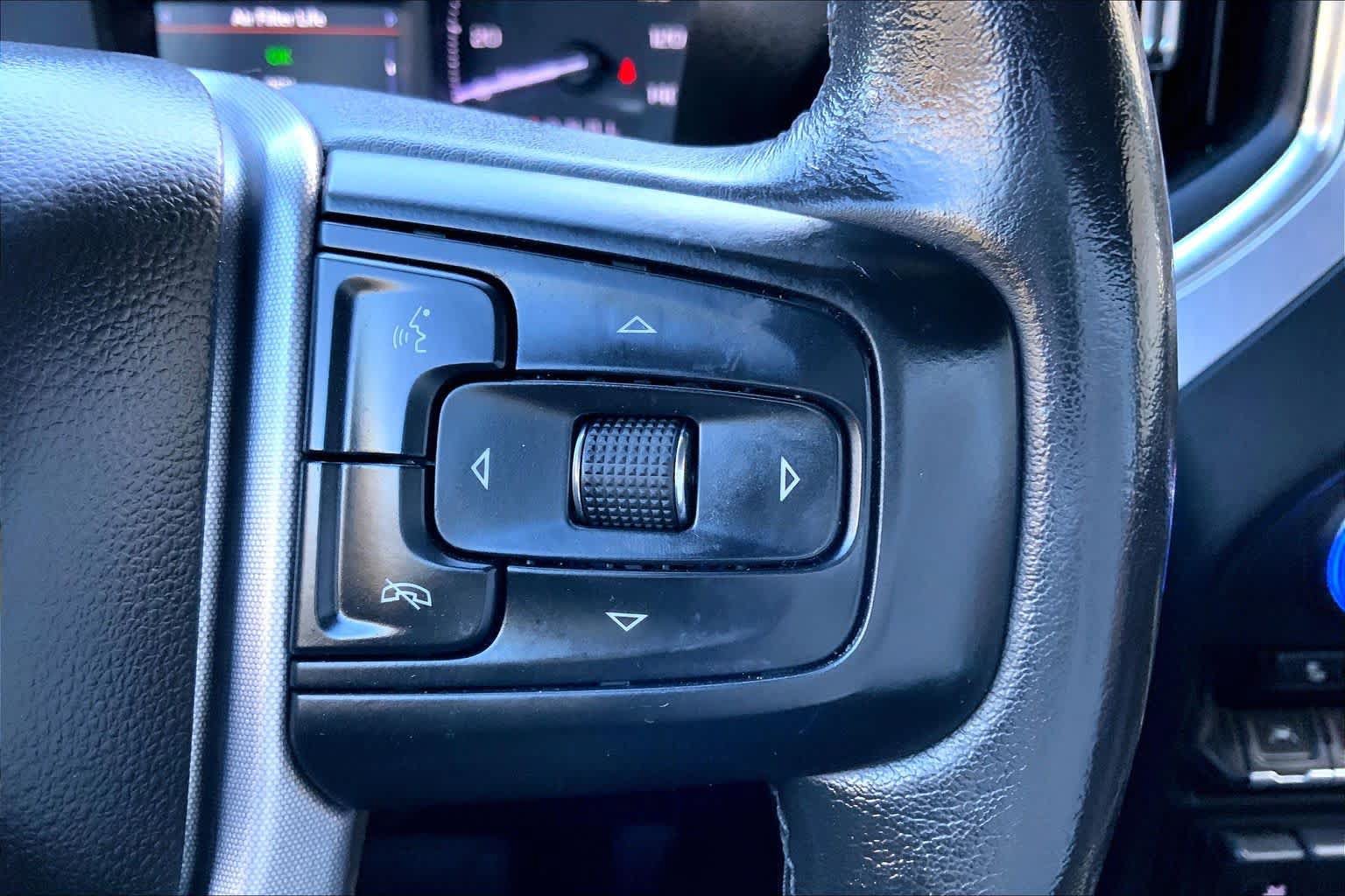 Used 2019 GMC Sierra 1500 SLT w/ SLT Premium Plus Package AWD/4WD image 25