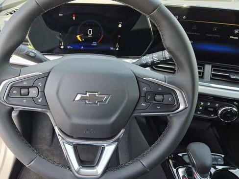 New 2026 Chevrolet Trax LT w/ Driver Confidence Package FWD image 15
