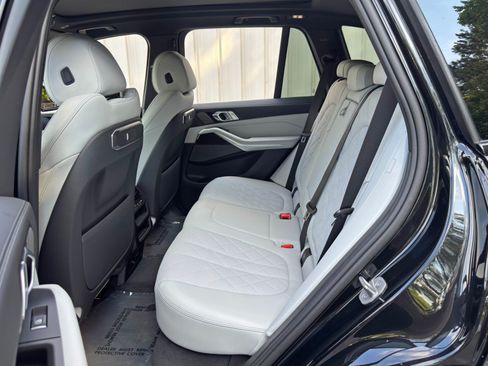 Used 2026 BMW X5 sDrive40i w/ M Sport Package RWD image 46