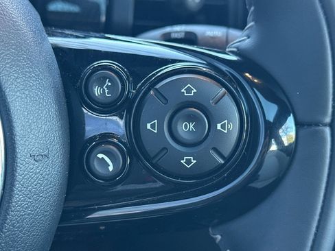 Used 2021 MINI Cooper SE w/ 8.8" Touchscreen Nav Package image 31