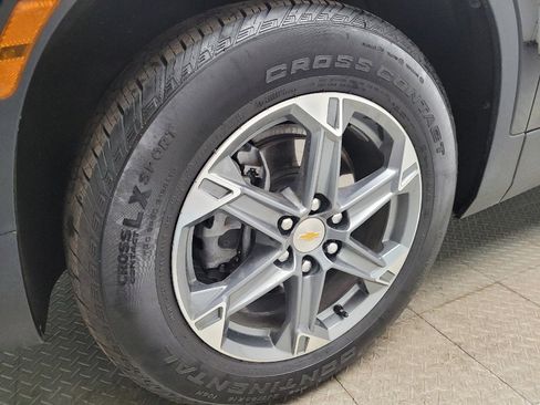 Used 2024 Chevrolet Blazer LT w/ Convenience Package FWD image 31