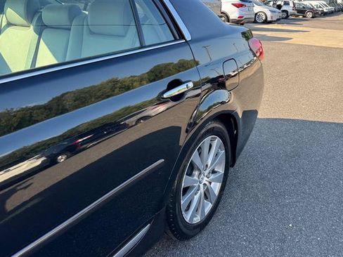 Used 2011 Toyota Avalon Limited FWD image 12