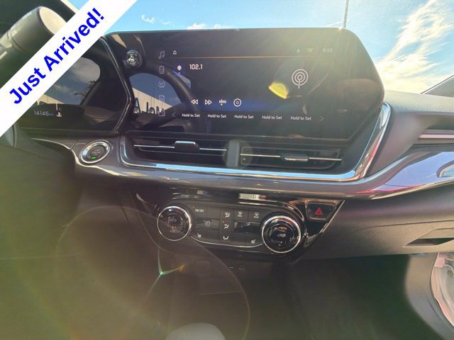 Used 2025 Chevrolet Trax ACTIV w/ Driver Confidence Package FWD image 29