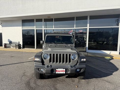 Used 2019 Jeep Wrangler Unlimited Sport S image 4