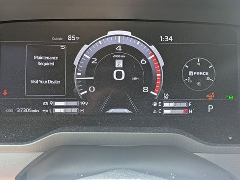 Used 2023 Toyota Tundra Platinum w/ Advanced Package image 31