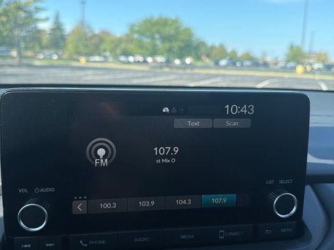 Certified 2025 Honda Accord LX image 16