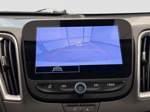 Used 2022 Chevrolet Malibu LS w/ Driver Confidence Package II FWD image 11