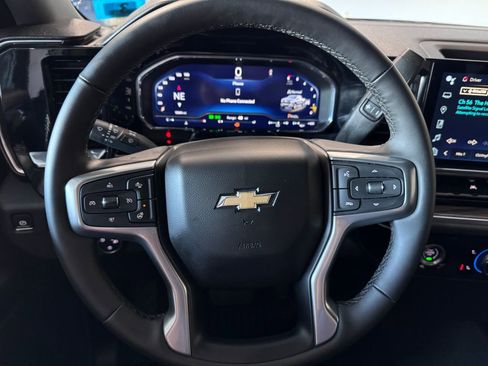 Certified 2023 Chevrolet Silverado 1500 LT image 15