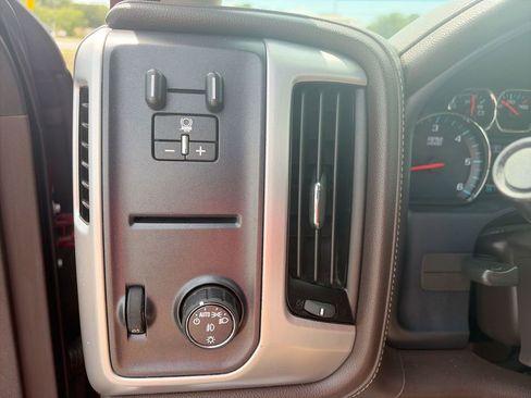Used 2018 GMC Sierra 1500 SLT w/ Enhanced Driver Alert Package RWD image 25