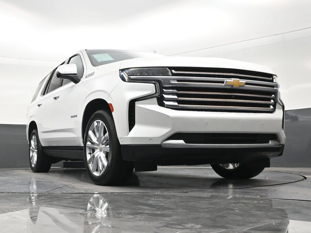 Used 2023 Chevrolet Tahoe High Country w/ Advanced Technology Package RWD image 26