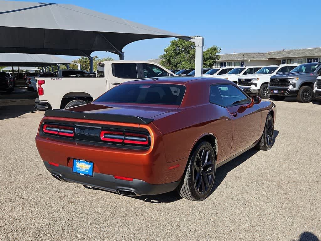 Used 2020 Dodge Challenger SXT w/ Blacktop Package RWD image 8