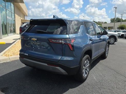 Used 2026 Chevrolet Equinox LT w/ Convenience Package II FWD image 4
