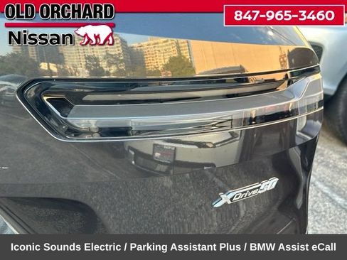 Used 2022 BMW iX xDrive50 w/ Premium Package AWD/4WD image 11
