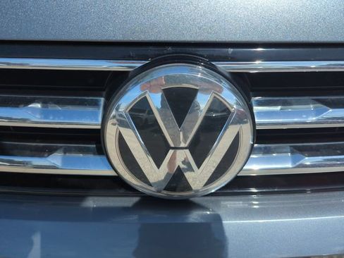 Used 2020 Volkswagen Tiguan SEL w/ Tiguan Two-Row MDO Package AWD/4WD image 5