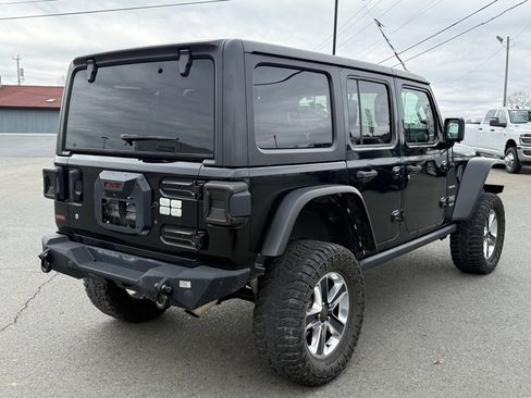 Used 2019 Jeep Wrangler Unlimited Sahara w/ Cold Weather Group image 3