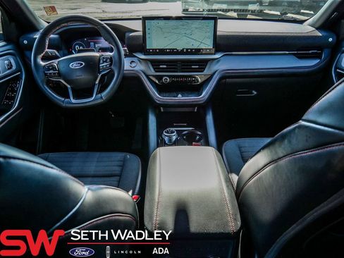 Used 2025 Ford Explorer ST-Line w/ Premium Package image 28