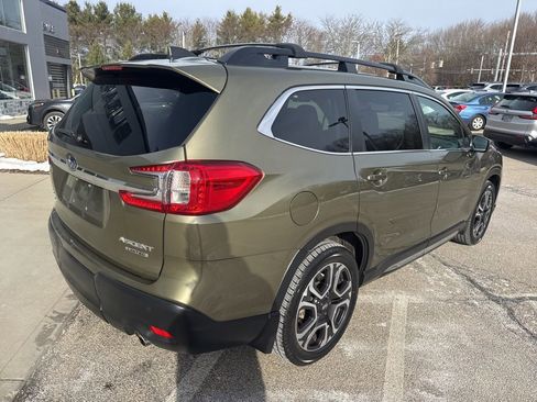 Used 2023 Subaru Ascent Limited image 2