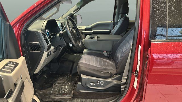 Used 2016 Ford F150 XLT w/ Equipment Group 302A Luxury AWD/4WD image 8