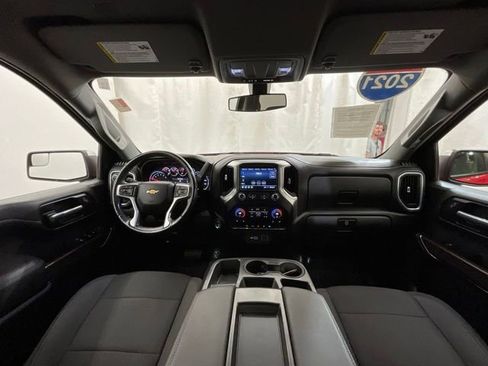 Used 2021 Chevrolet Silverado 1500 LT AWD/4WD image 16