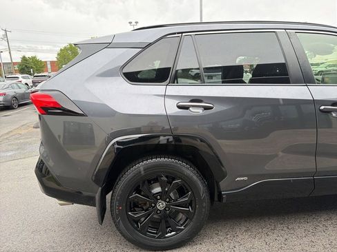 Used 2022 Toyota RAV4 SE w/ Convenience Package AWD/4WD image 7