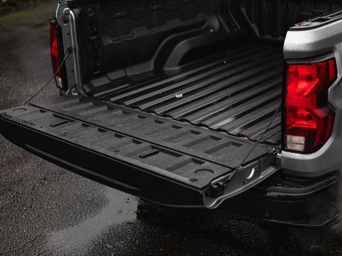 Used 2023 Chevrolet Colorado Trail Boss w/ Advanced Trailering Package image 9