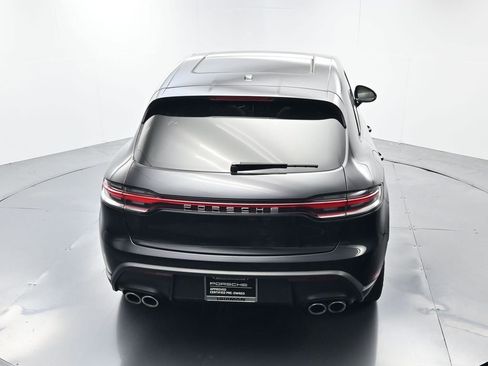 Certified 2024 Porsche Macan AWD/4WD image 35