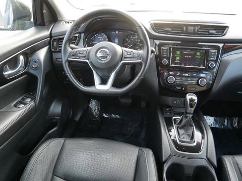 Certified 2022 Nissan Rogue Sport SL image 12