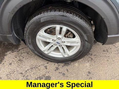 Used 2022 Ford Explorer XLT image 47