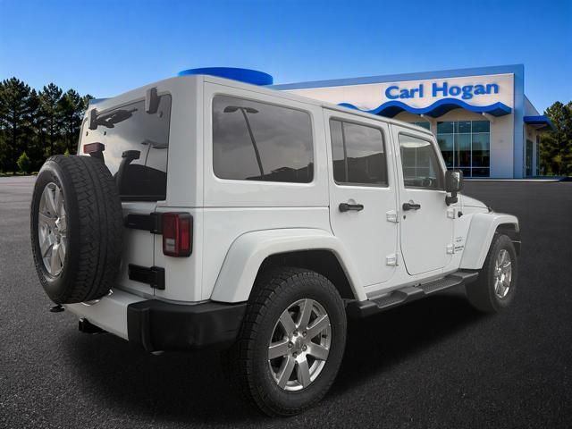 Used 2016 Jeep Wrangler Unlimited Sahara w/ Max Tow Package AWD/4WD image 4