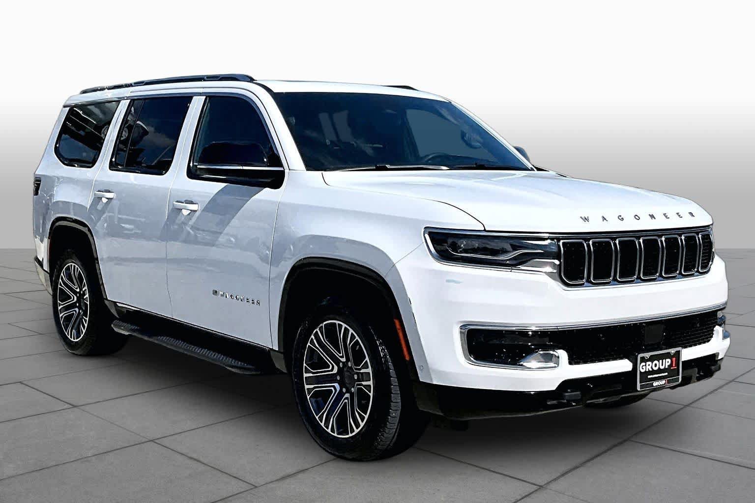 Used 2024 Jeep Wagoneer 4WD w/ Premium Group I image 3