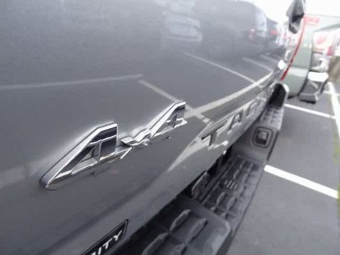 Used 2023 Toyota Tacoma SR image 7