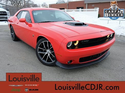 Used 2017 Dodge Challenger R/T Scat Pack RWD image 1