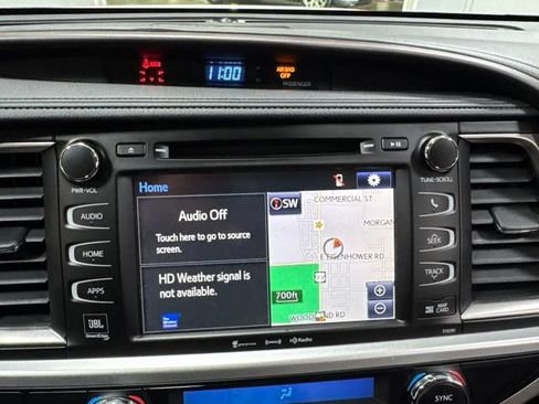 Used 2019 Toyota Highlander Limited Platinum AWD/4WD image 22